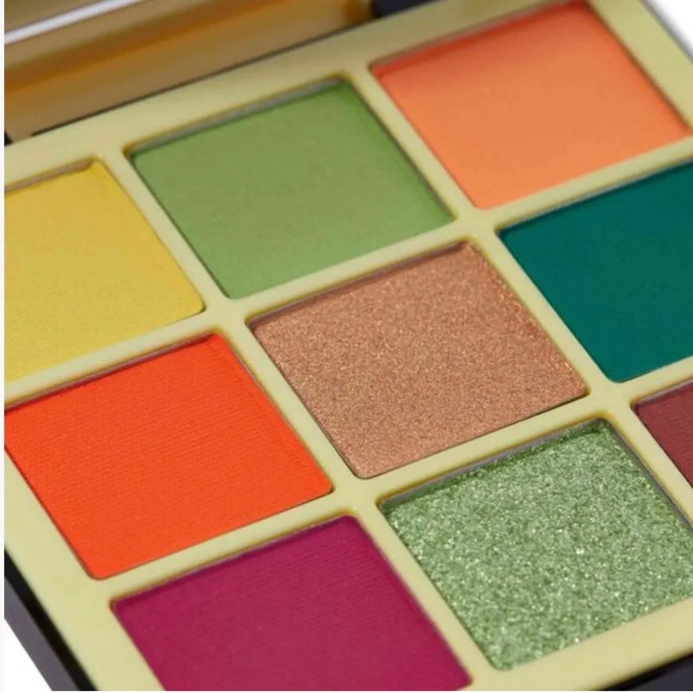 Anastasia Beverly Hills- Mini NORVINA® Pro Pigment Palette Vol. 2 - Picture 4 of 10
